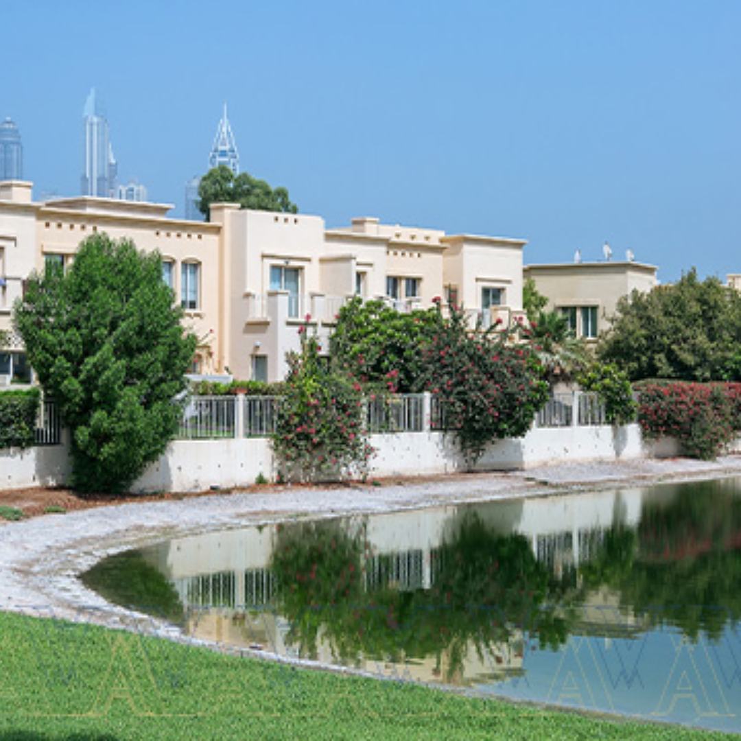 picture showing luxury villas and ponds in al rashidiya area Dubai 